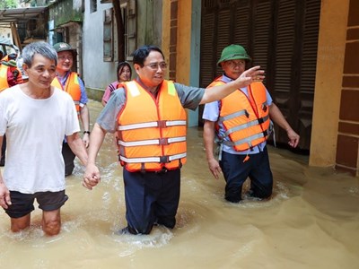 Đặt tính mạng, an toàn, sức khỏe của người dân lên trên hết, trước hết
