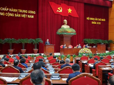 Ngày làm việc đầu tiên của Hội nghị Trung ương 10 khoá XIII