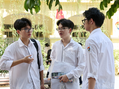 Thủ tướng yêu cầu tổ chức thi thi tốt nghiệp THPT 2025 theo hướng giảm áp lực 