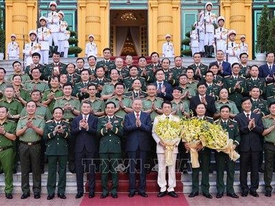 Tổng Bí thư, Chủ tịch nước trao quyết định thăng quân hàm Đại tướng, Thượng tướng cho lãnh đạo Công an và Quân đội