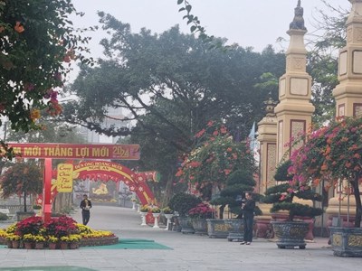 Không sử dụng ngân sách nhà nước, phương tiện, tài sản công trái quy định cho hoạt động lễ hội, vui chơi dịp Tết