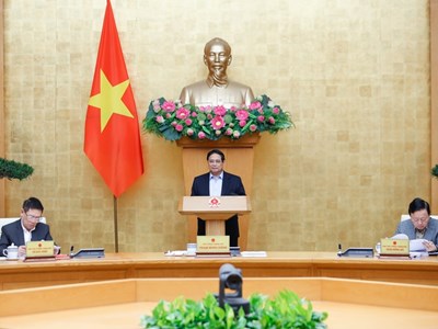 Thủ tướng chủ trì phiên họp đánh giá tình hình kinh tế khu vực và thế giới, thúc đẩy tăng trưởng