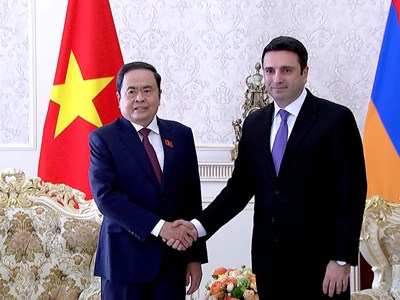 Chủ tịch Quốc hội Trần Thanh Mẫn hội đàm với Chủ tịch Quốc hội Armenia