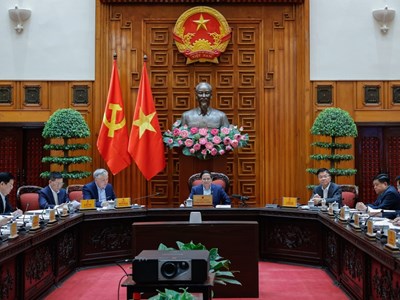 Thủ tướng tiếp tục chủ trì họp việc Mỹ tuyên bố mức thuế mới với Việt Nam