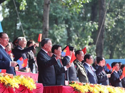  Kỷ niệm trọng thể 50 năm Giải phóng miền Nam, thống nhất đất nước