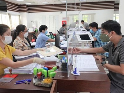Từ hôm nay, 5 đối tượng tinh giản biên chế, 4 đối tượng nghỉ hưu trước tuổi được hưởng chế độ theo quy định mới