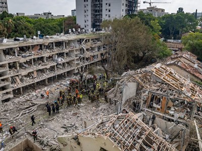 Sứ quán Việt Nam tại Israel ra thông báo khẩn sau khi Mỹ tấn công Iran