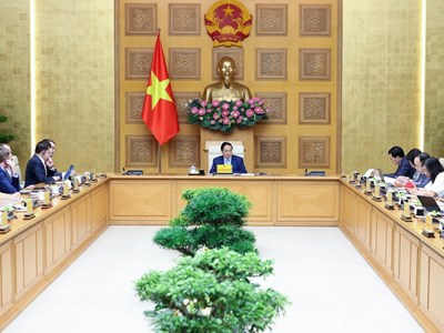 Thủ tướng chủ trì tọa đàm với các doanh nghiệp Anh 