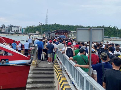 Bộ trưởng Nguyễn Văn Hùng yêu cầu khẩn trương triển khai ứng phó khẩn cấp bão số 3