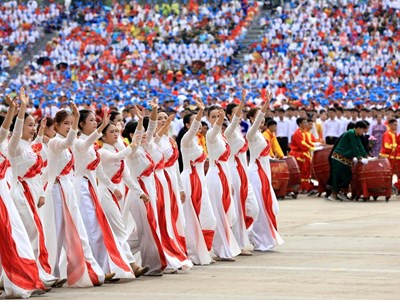 Thủ tướng Chính phủ chỉ đạo đẩy nhanh việc tặng quà Quốc khánh cho người dân