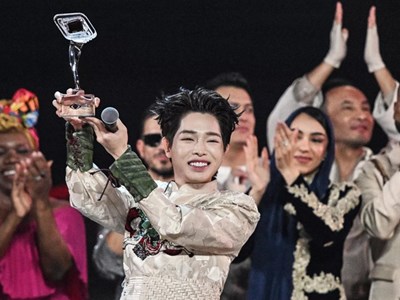 Thủ tướng gửi thư biểu dương thành tích xuất sắc của ca sĩ Đức Phúc tại Cuộc thi Âm nhạc quốc tế Intervision 2025