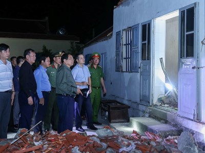 Thủ tướng quyết định hỗ trợ 2.524 tỉ đồng cho 15 địa phương khắc phục hậu quả bão số 10 và các đợt thiên tai từ đầu năm 2025