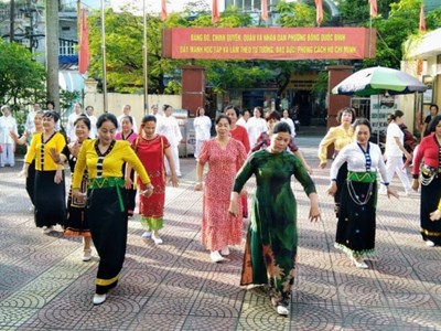 Tổ chức các hoạt động thể dục, văn hóa, văn nghệ cho người cao tuổi 