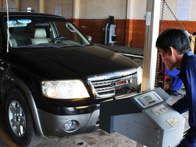 Từ nay, người đưa xe đi đăng kiểm không cần xuất trình đăng ký xe