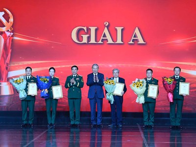 Tổng Bí thư Tô Lâm dự tổng kết, trao giải cuộc thi 'Vững bước dưới cờ Đảng'