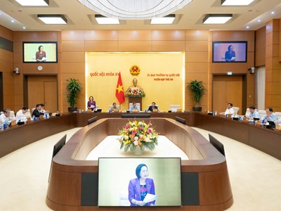 Hoàn thiện chính sách tiền lương, phụ cấp đối với cán bộ, lãnh đạo Nhà nước