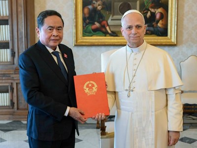 Chủ tịch Quốc hội Trần Thanh Mẫn hội kiến Giáo hoàng, chuyển Thư mời thăm Việt Nam của Tổng Bí thư, Chủ tịch nước Tô Lâm