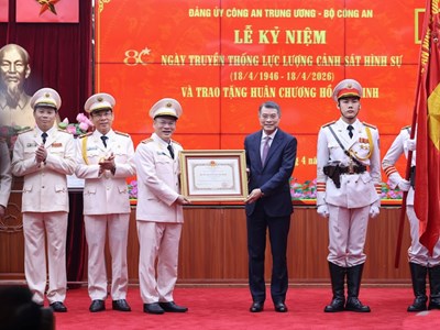 Chiến công của lực lượng Cảnh sát hình sự được ghi vào lòng dân bằng niềm tin, sự cảm phục và trân trọng