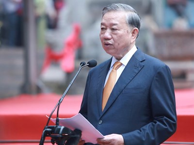 Tổng Bí thư, Chủ tịch nước Tô Lâm gặp gỡ, nói chuyện với bà con tại Đền Hùng