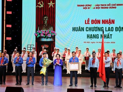 Giữ gìn bản sắc văn hóa dân tộc, nuôi dưỡng khát vọng vươn lên cho thiếu nhi Việt Nam