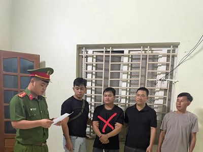 Công an Lai Châu phá đường dây làm giả giấy tờ xuyên quốc gia, thu gần 10.000 tài liệu giả
