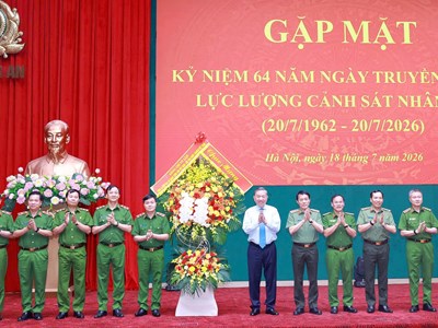 Xây dựng lực lượng Cảnh sát nhân dân cách mạng, chính quy, tinh nhuệ, hiện đại, đáp ứng yêu cầu, nhiệm vụ trong tình hình mới