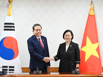 Chủ tịch Quốc hội Trần Thanh Mẫn hội kiến Thủ tướng Hàn Quốc