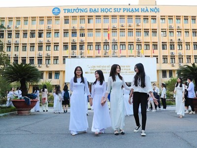 Phó Thủ tướng yêu cầu chấm dứt tình trạng đào tạo sư phạm ở các trường không phải là trường sư phạm