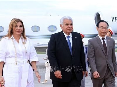 Tổng thống Cộng hòa Panama và phu nhân bắt đầu thăm chính thức Việt Nam