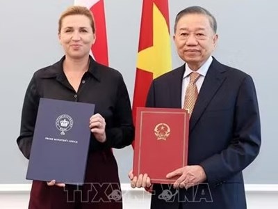 Tuyên bố chung thiết lập quan hệ Đối tác chiến lược toàn diện, tăng cường hợp tác văn hoá