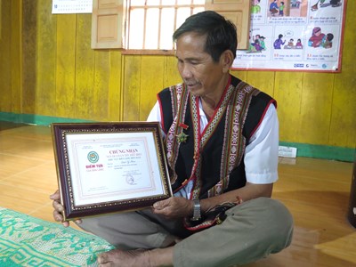 "Tuyên truyền viên" bảo tồn văn hoá, phát triển du lịch của đồng bào Ba Na