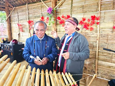 Cựu thanh niên xung phong "truyền lửa" âm nhạc dân tộc