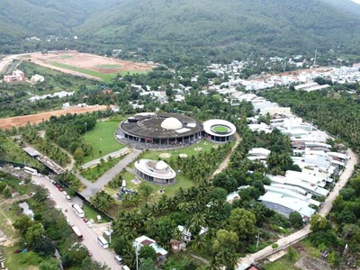 Đưa Bình Định trở thành trung tâm công nghiệp bán dẫn, trí tuệ nhân tạo 