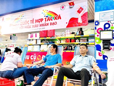 Gia Lai: Siêu thị Co.opmart cùng khách hàng tham gia hiến máu nhân đạo