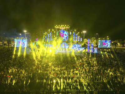 Đặc sắc Lễ hội ánh sáng tại Quảng trường Nguyễn Tất Thành