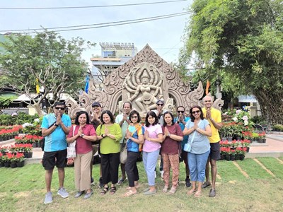 Di tích Tháp Đôi hút khách từ phù điêu Nữ thần Mahishasuramardini