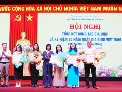 Gia Lai: Hãy để mỗi gia đình là một pháo đài của văn hóa Việt Nam