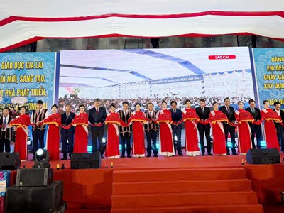 Hơn 734.000 học sinh Gia Lai nô nức bước vào năm học mới