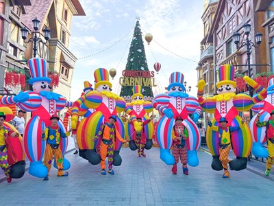 Có một Việt Nam rực rỡ và ấm áp trong mùa lễ Noel