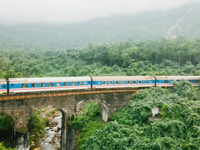 Vé tàu Tết giá rẻ tràn lan trên mạng, công an cảnh báo bẫy mất tiền cọc