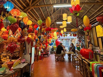 Tất bật mùa đèn lồng Hội An những ngày cận Tết 