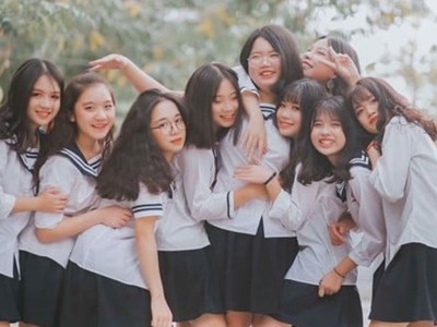 Áp lực tuyển sinh lớp 10 Hà Nội: Gần 60.000 học sinh có nguy cơ trượt công lập