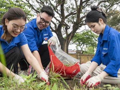 Hành động Xanh - Chọn Tương lai Xanh” 