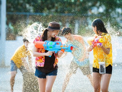 Lễ hội Songkran 2026: Những khoảnh khắc bùng nổ mùa té nước