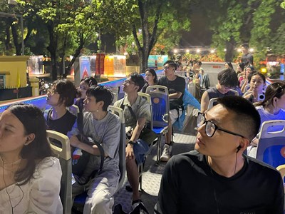 AI đang thay hướng dẫn viên ở khâu nào?