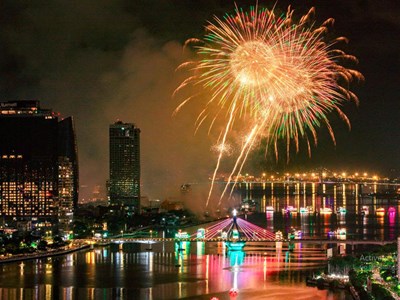Pháo hoa - cách Sun Group đang làm đẹp cho những vùng đất Việt Nam