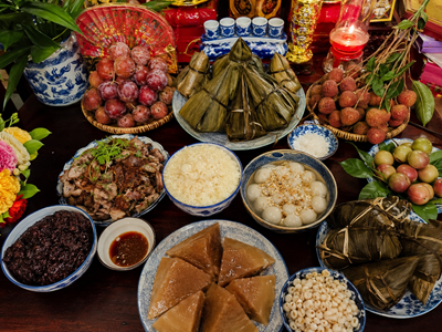 Tết Đoan Ngọ: Mâm cúng ba miền khác nhau thế nào?