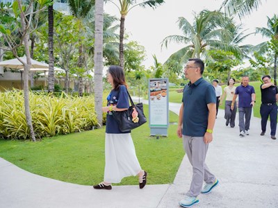 Bày tỏ sự ngưỡng mộ thành tựu du lịch của Việt Nam