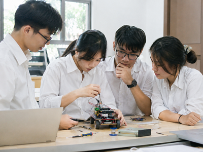 Tám bậc trình độ quốc gia mới: Học sinh sau lớp 9 có những hướng đi nào?