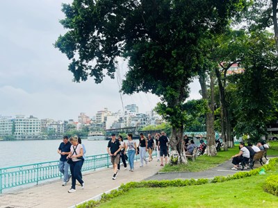 Nắng nóng đang “vẽ lại” bản đồ du lịch thế giới  ​